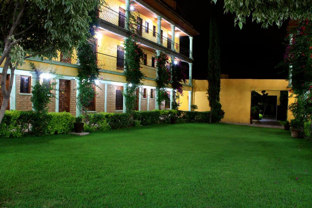 Hotel Oaxtepec Kültér fotó