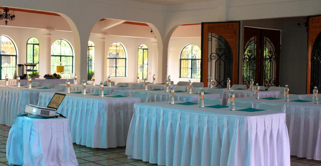 Hotel Oaxtepec Kültér fotó