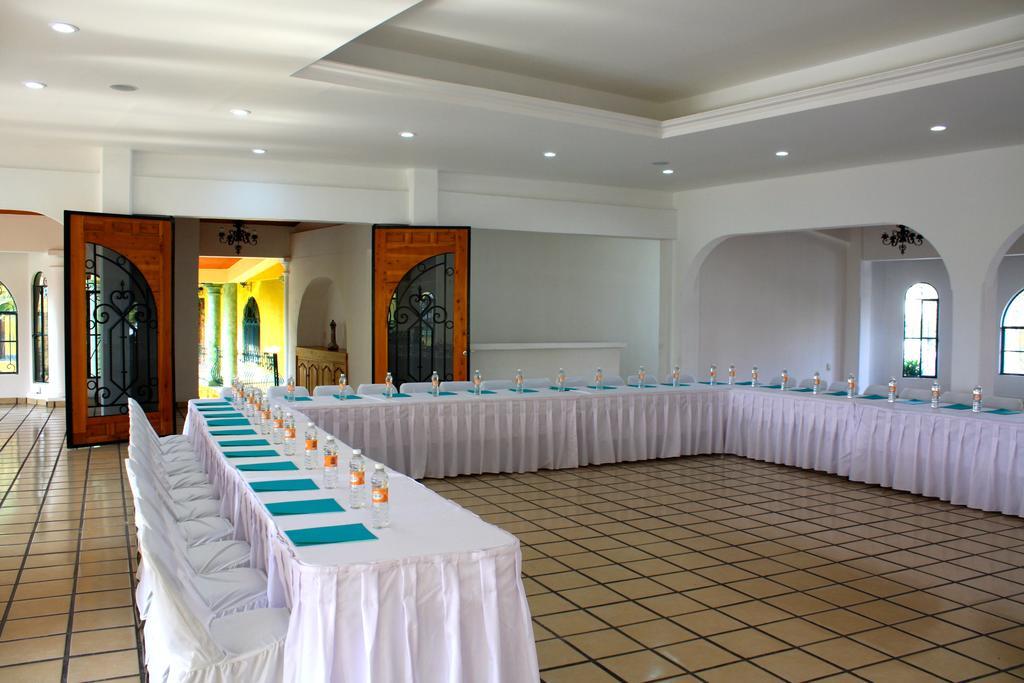 Hotel Oaxtepec Kültér fotó