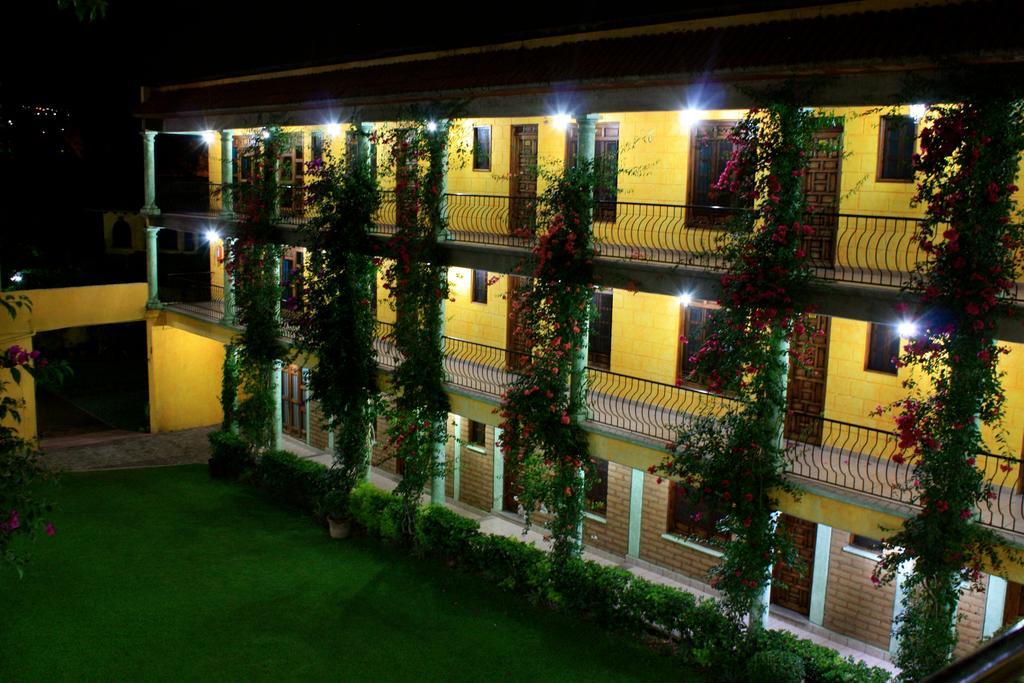 Hotel Oaxtepec Kültér fotó