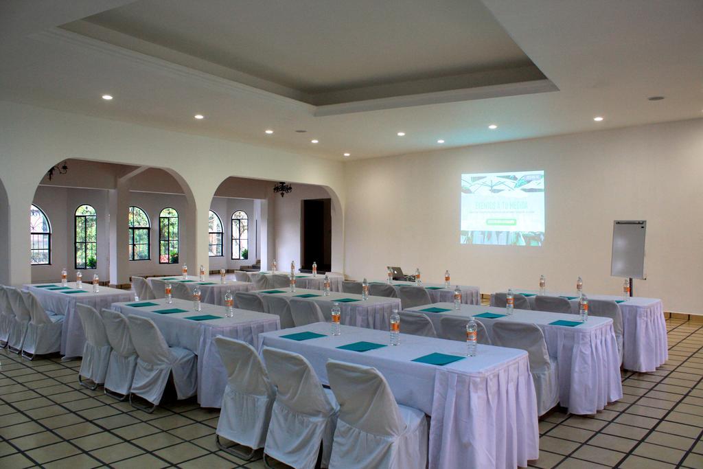 Hotel Oaxtepec Kültér fotó
