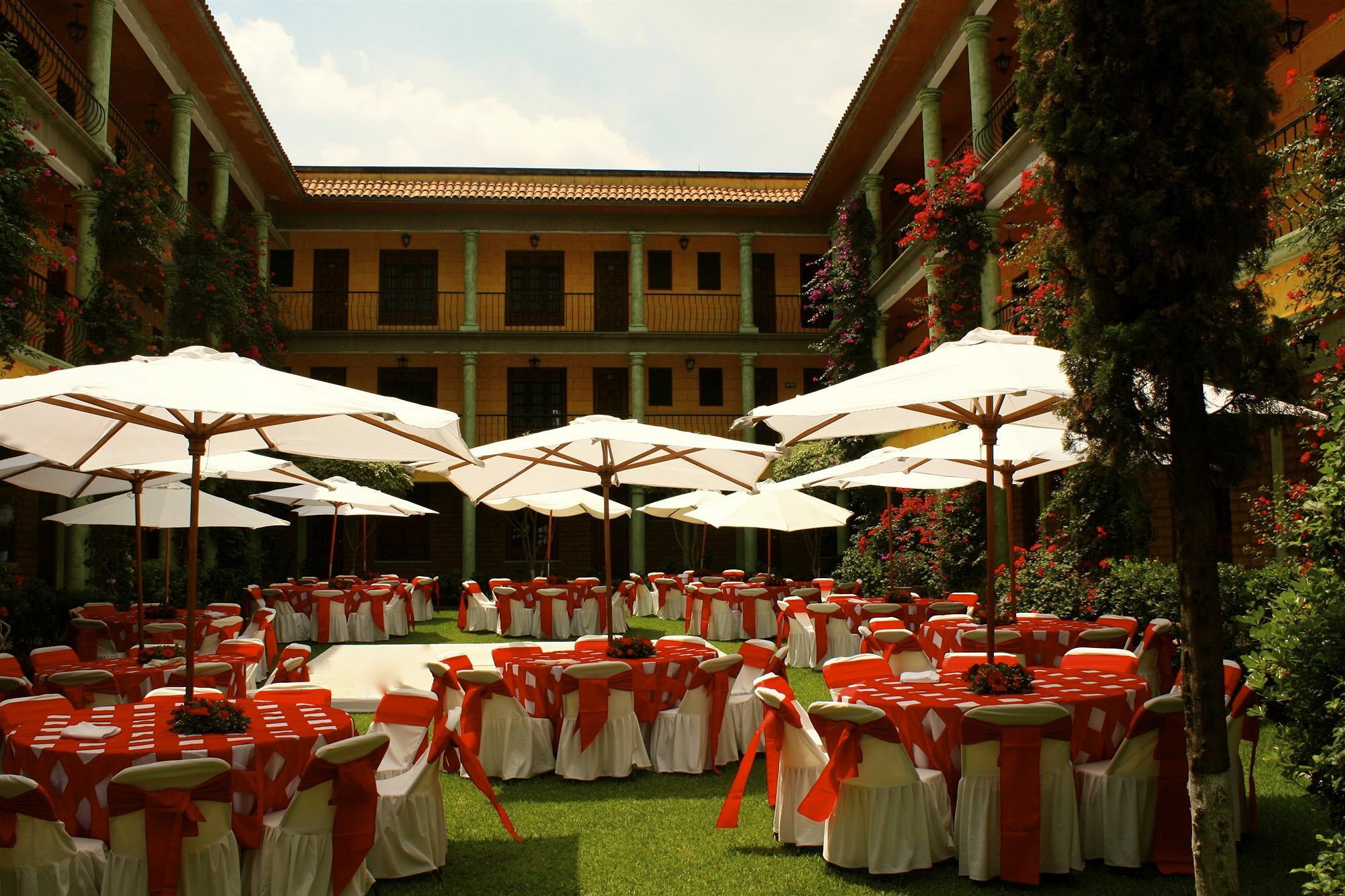 Hotel Oaxtepec Kültér fotó